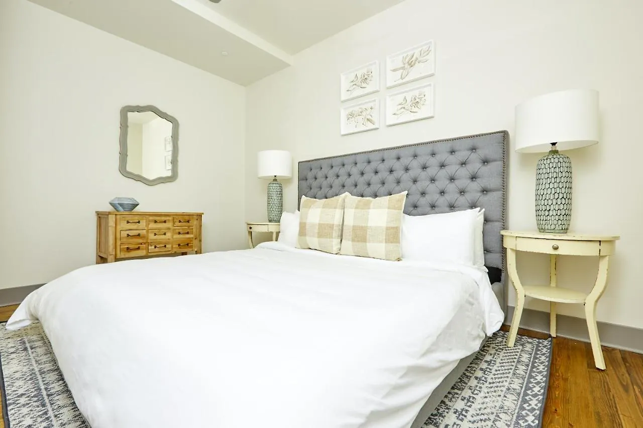 Sonder Telfair Square Aparthotel Savannah 3*,