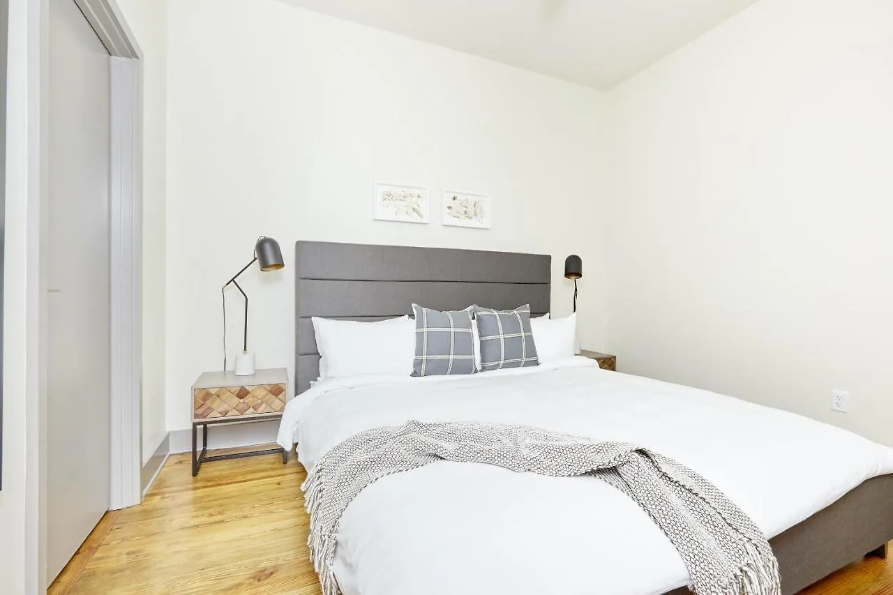 Sonder Telfair Square Aparthotel Savannah