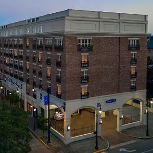 Hampton Historic District Hotel